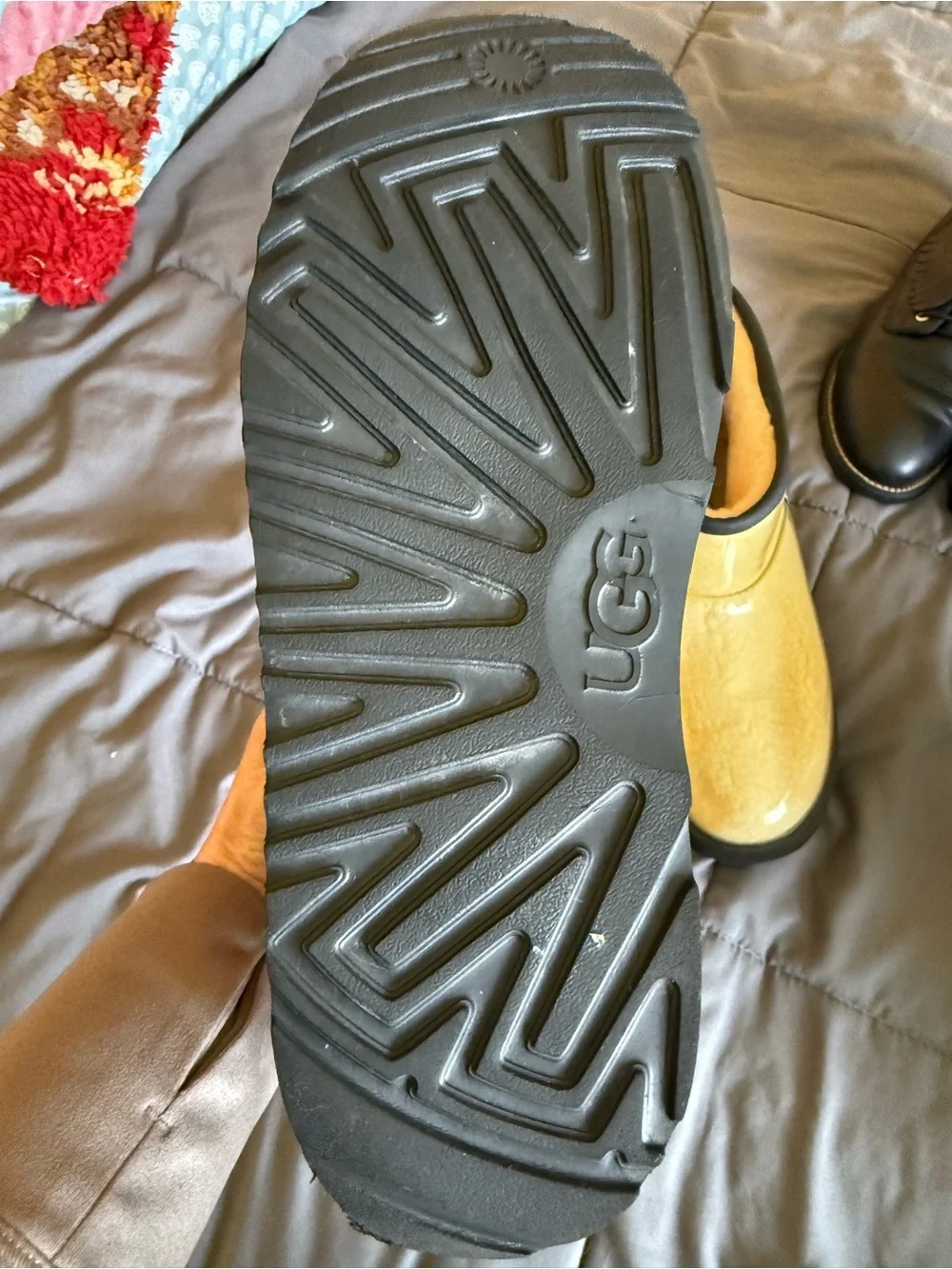 UGG Pale Yellow Shearling Short Waterproof Boots with Black Trim Size 6